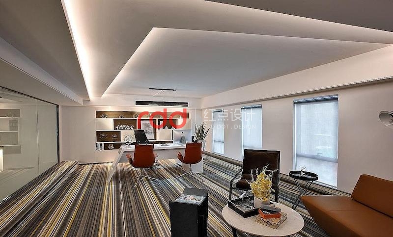 廣州辦公室裝修設計中使用軟裝設計傳達企業文化特征.jpg 廣州辦公室裝修設計中使用軟裝設計傳達企業文化特征.jpg